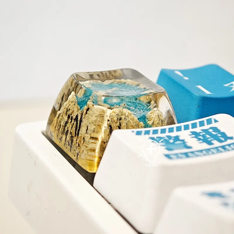 

Mechanical keyboard Snow mountain Gudao mountain ridge Epoxy resin keycap Personality sa height Cross hole Transparency