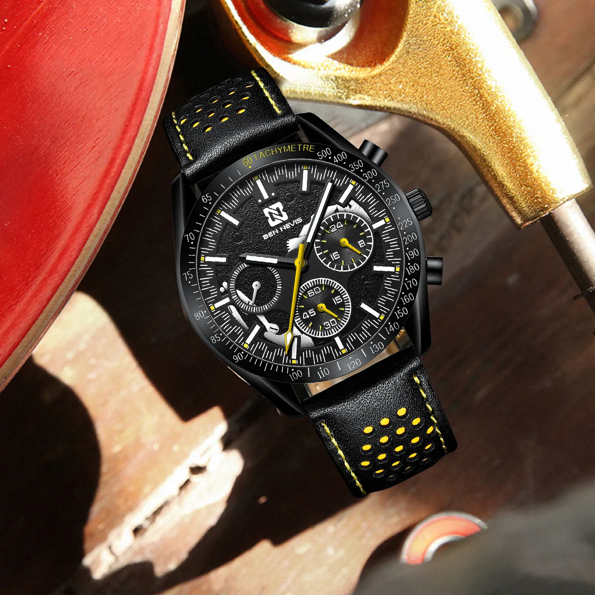 Orologio da uomo di lusso da 44,5 mm con cinturino in pelle, installazione movimento al quarzo, orologio da polso da uomo subacqueo 3ATM