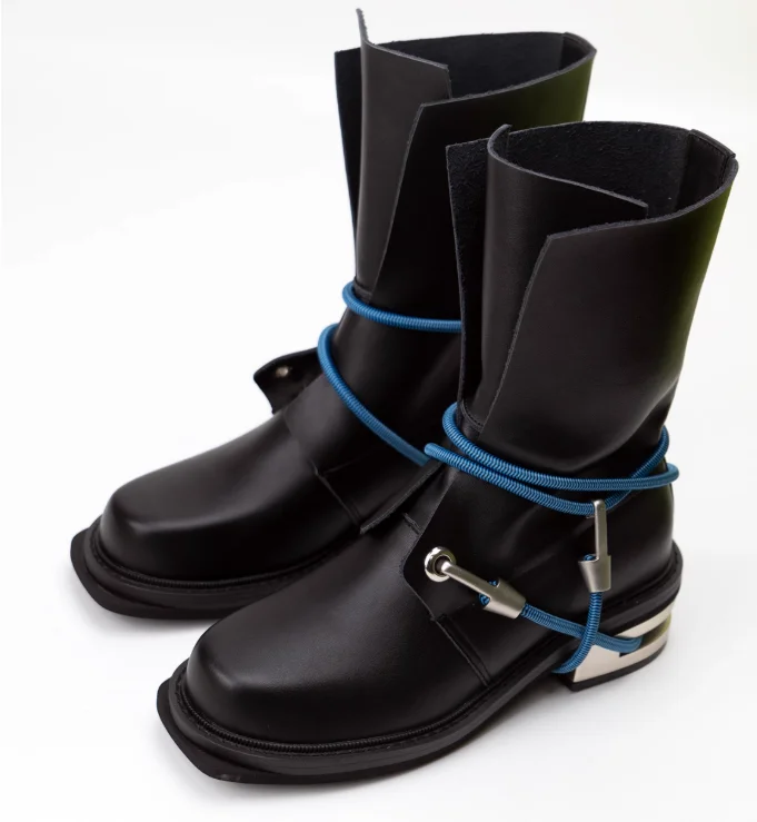 المرأة جولة تو كعب معدني أحذية بوت قصيرة ريترو فاسق دراجة نارية نمط رياضي غير رسمي موضة حبل ملفوفة الشارع الخريف 2025