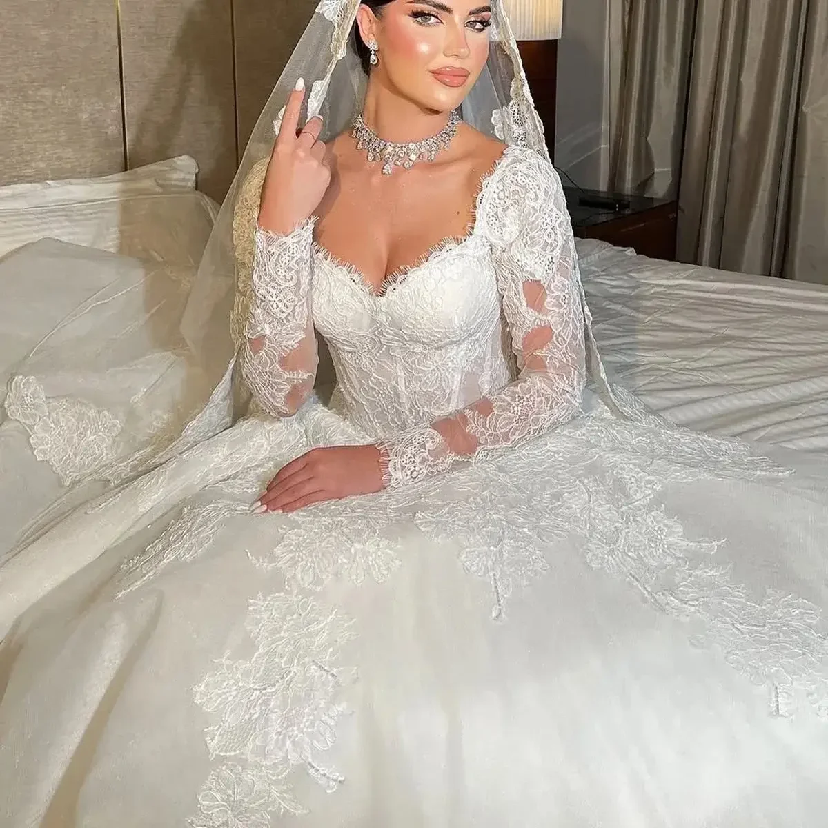 

Индивидуальные роскошные свадебные платья с аппликацией из кружева, свадебные платья с вырезом «сердечко», длинные рукава, платье принцессы для невесты, vestido de novia boda
