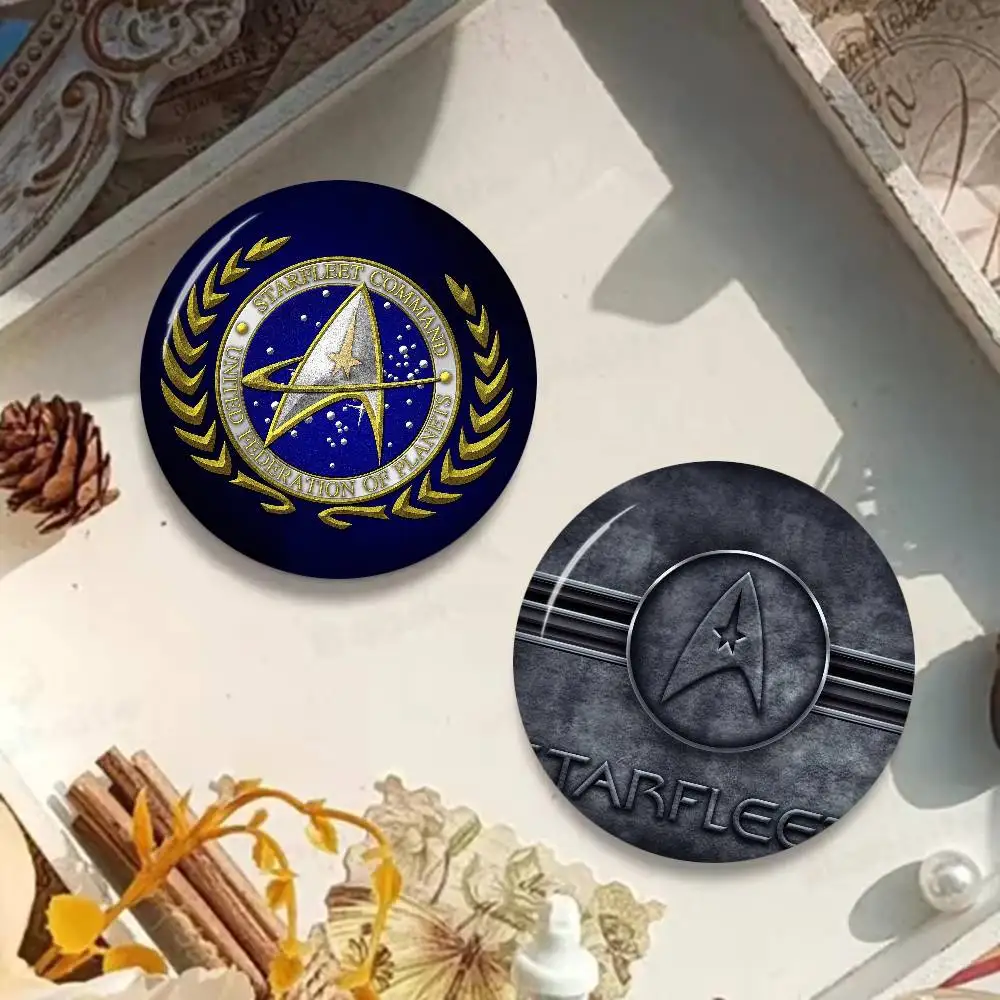 Movie S-Star T-Trek New Brooches Soft Button Pin Funny Silly Gnarpy On A Skateboard Meme Badge Gamer Collection Gifts