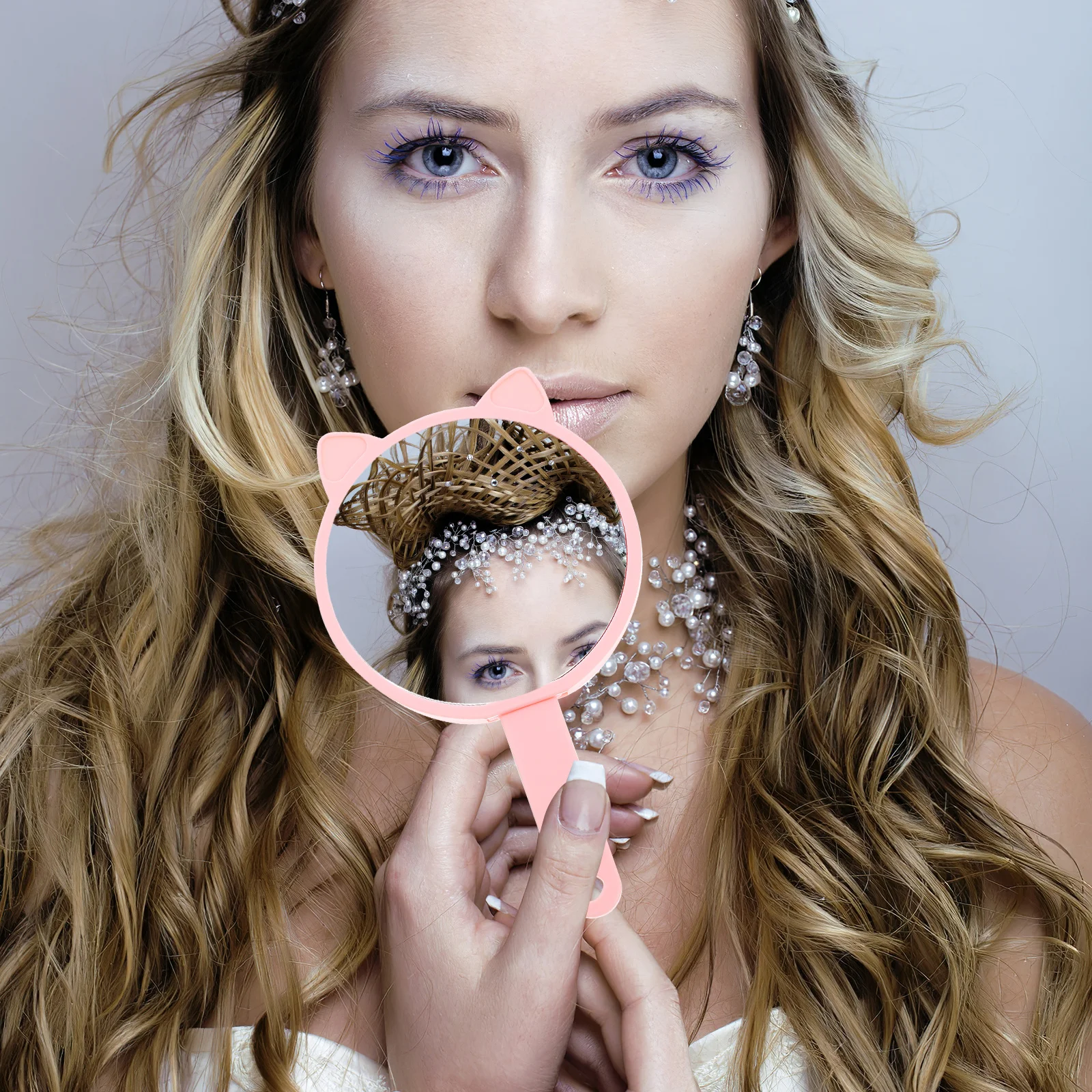 Espejo portátil, bonito espejo de mano para maquillaje de viaje, pequeño con mango de tocador