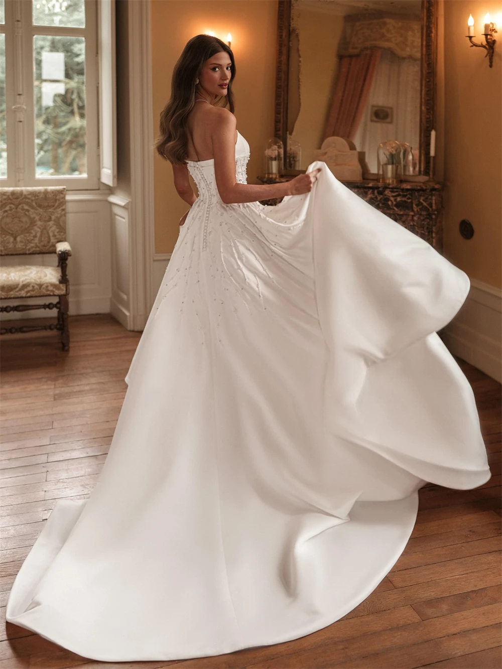 

Customized Soft White Satin Bridal Gowns Classic Sweetheart Sleeveless Wedding Dress Dreamy A-Line Court Train Wedding Dress