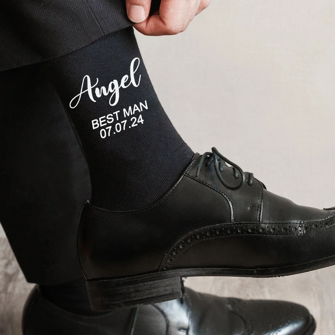 2025 Personalized Wedding Socks Custom Name Groomsmen Socks for The Wedding Party Groom Groomsmen Gifts Grooms Proposal Item