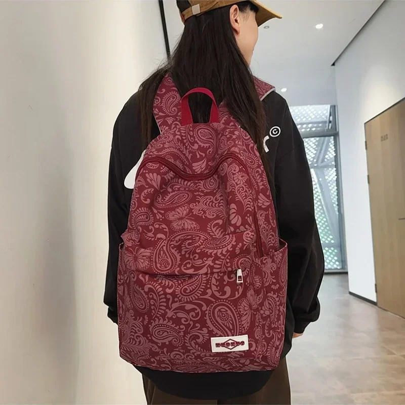 Zipper Nylon Personalized Printed Sweet Backpack Large Capacity Waterproof Travel Bag 2024 New Simple Casual Women's School Bag