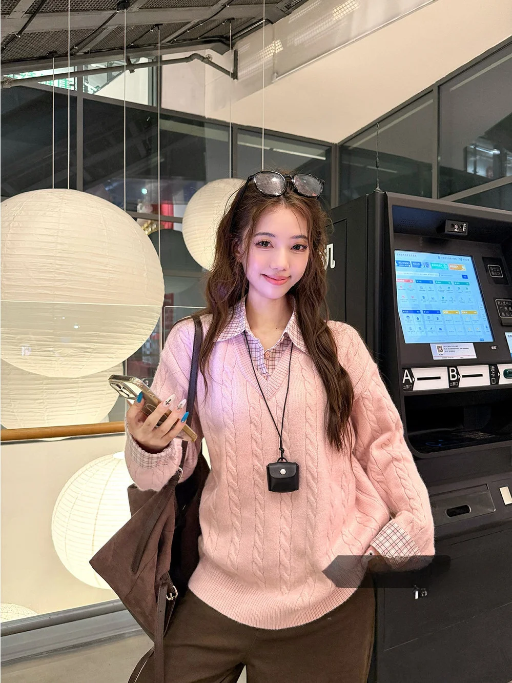 

Розовый вязаный свитер в клетку для женщин, свободный крой, длинный рукав, повседневный стиль, весенняя мода, для прогулок, внутренняя одежда, корейский тренд