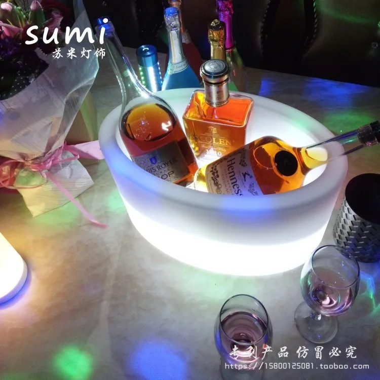 

Hot-selling luminous ice bucket, champagne luminous bucket KTV beer bucket LED round plastic bucket, wine set