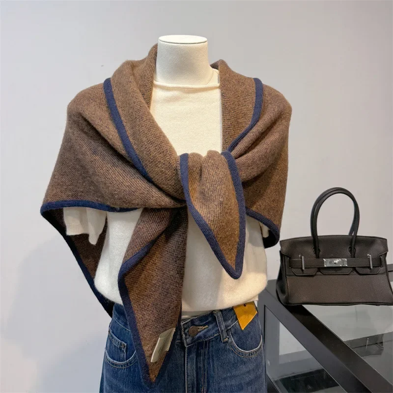 100% wool triangular scarf with high-end feel, paired with knitted shawl for women's autumn and winter warmth