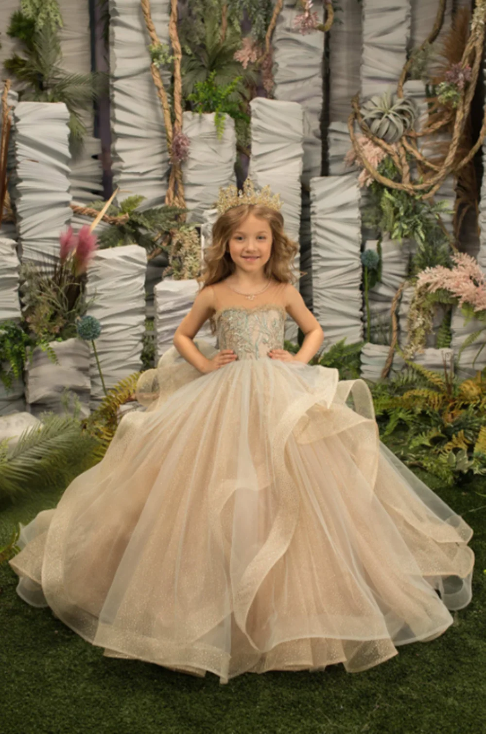 

Flower Girl Dresses Customized Beaded Ruffles Jewel Neck Gilrs Pageant Dress Little Kids First Communion Dress