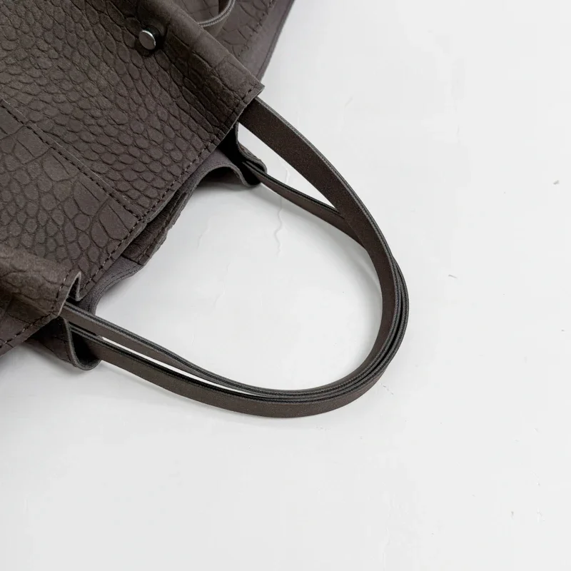 Elegante Krokodil-Prägung Leder-Handtasche für Damen Luxus-Designer Große Kapazität Schultertasche Breitflügel-Handtasche – Detail 10