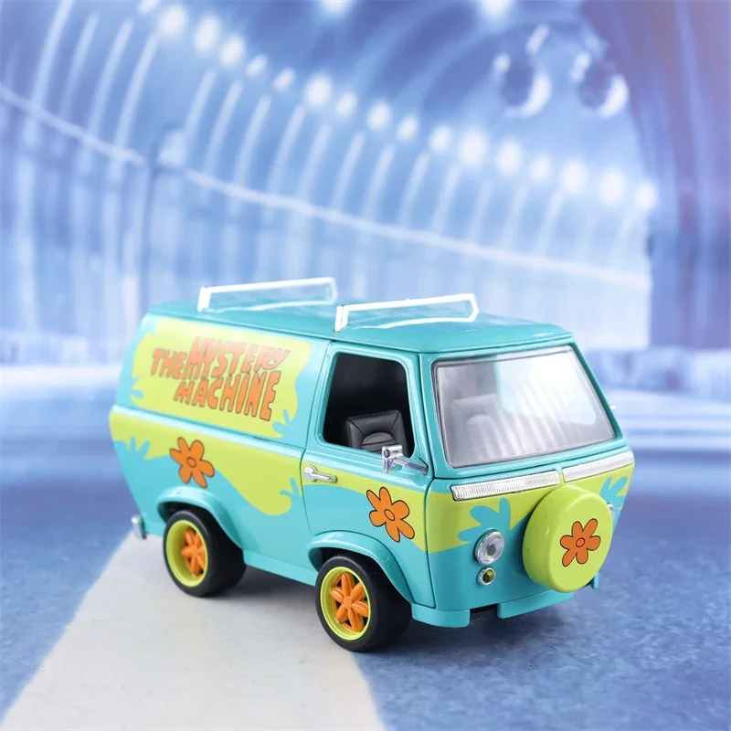 1:24 Cartoon animation Bus Diecast Car Metal Alloy Model Car Toys for Children Toy Gift Collection J261