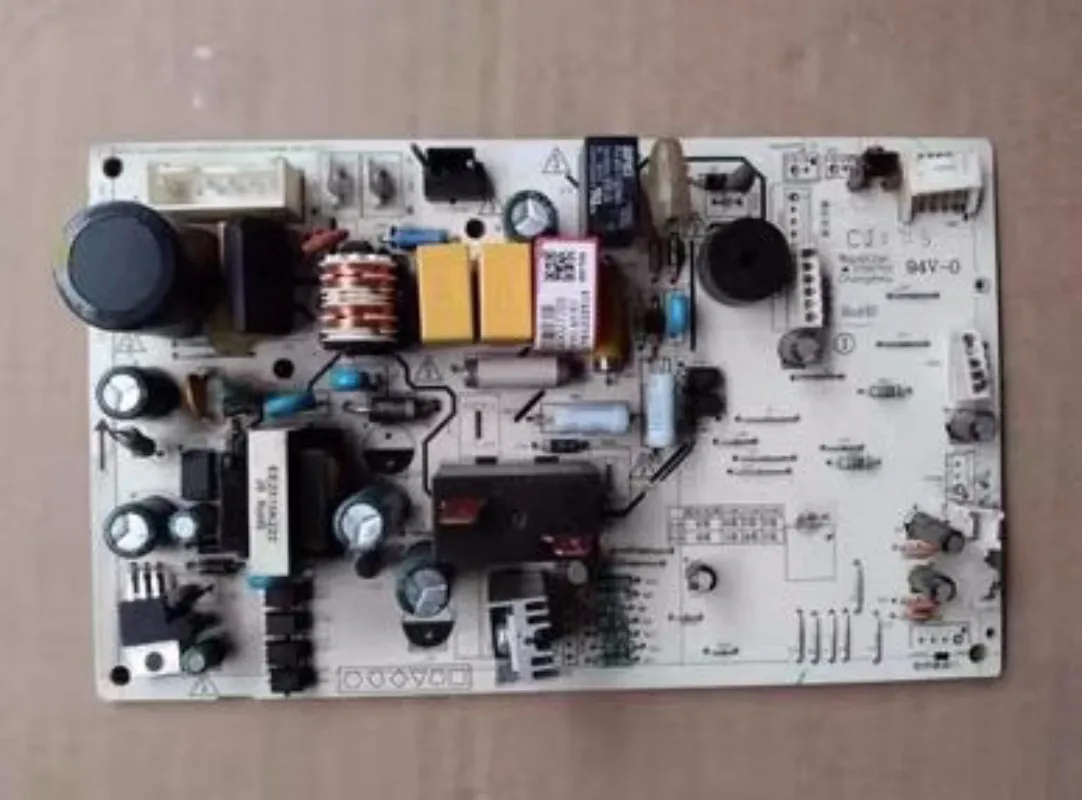 

Панель управления кондиционером Midea KFR-26G BP2DN1Y-YA100 (B1) 17122000020750