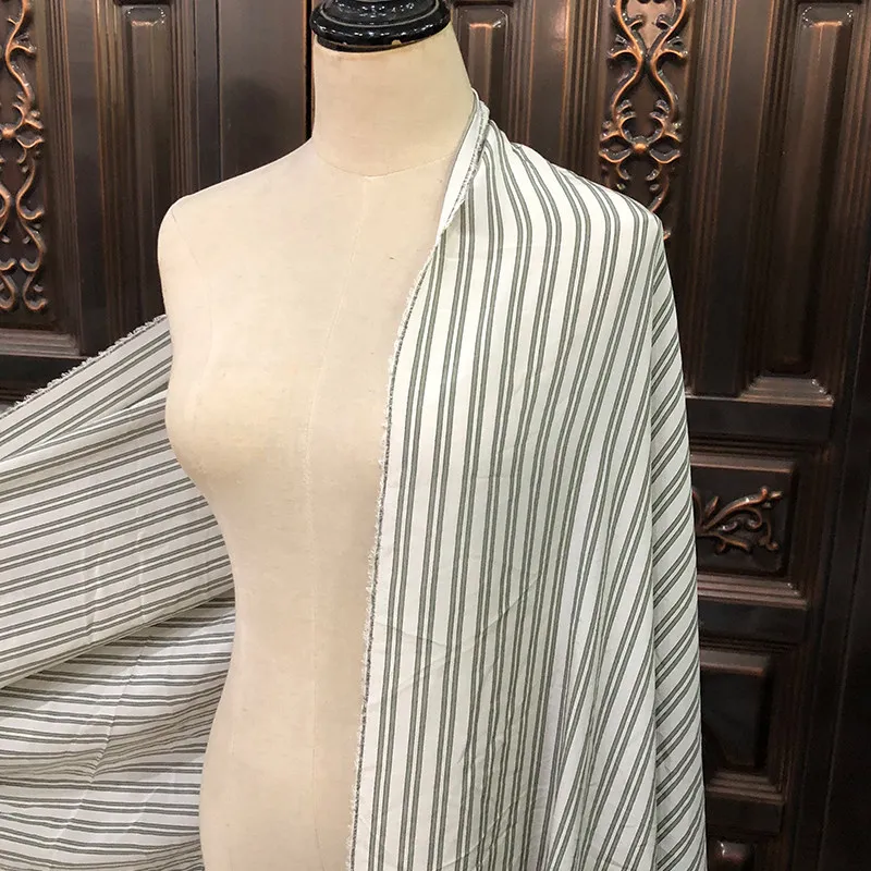 

1 метр 100% шелковой ткани из тутового шелка, 16 момме, креп-шик, белый с серыми полосками, ширина 140 см (55 дюймов), продается на отрез, CY090