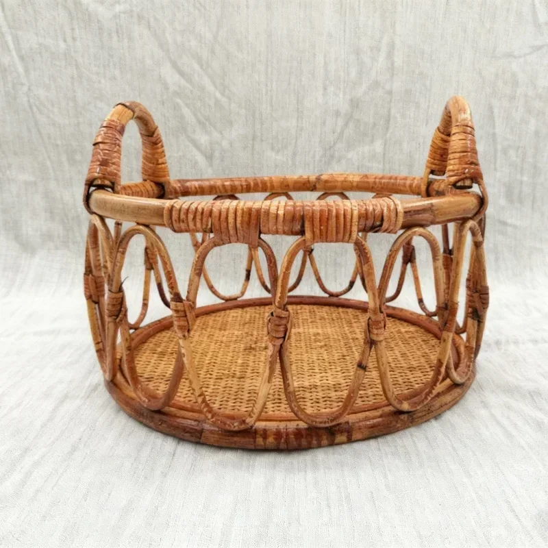 Handmade Vintage Rattan Newborn Photography Props–Baby Basket & Decor Bed Perfect Photo Backdrop for Infant/Baby Photo Shoots