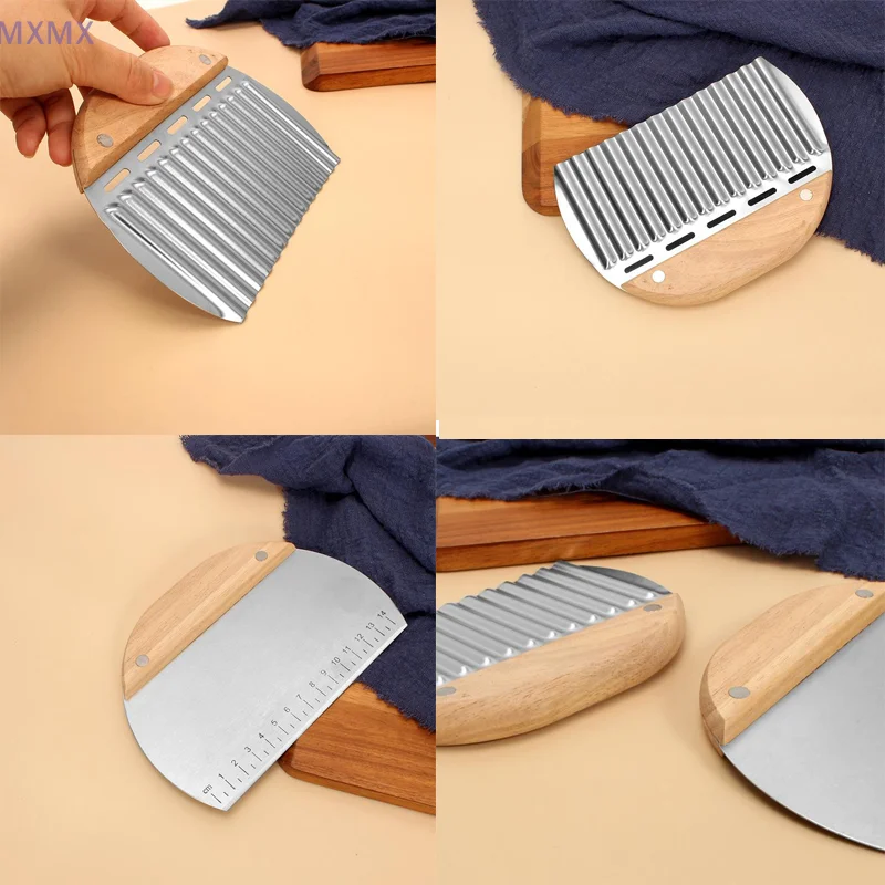 

{MX} Stainless Steel Wood Handle Pastry Cutter Cake Scraper With Scale Dough Noodle Knife Baking Accessories
