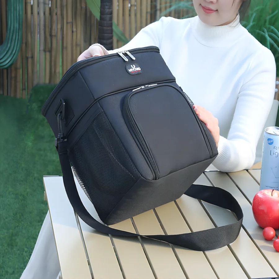 Double Insulated Bag for Picnic, Beach, Reusable Lunch Box, Leak Proof Refrigerated Insulation with Adjustable Shoulder Strap