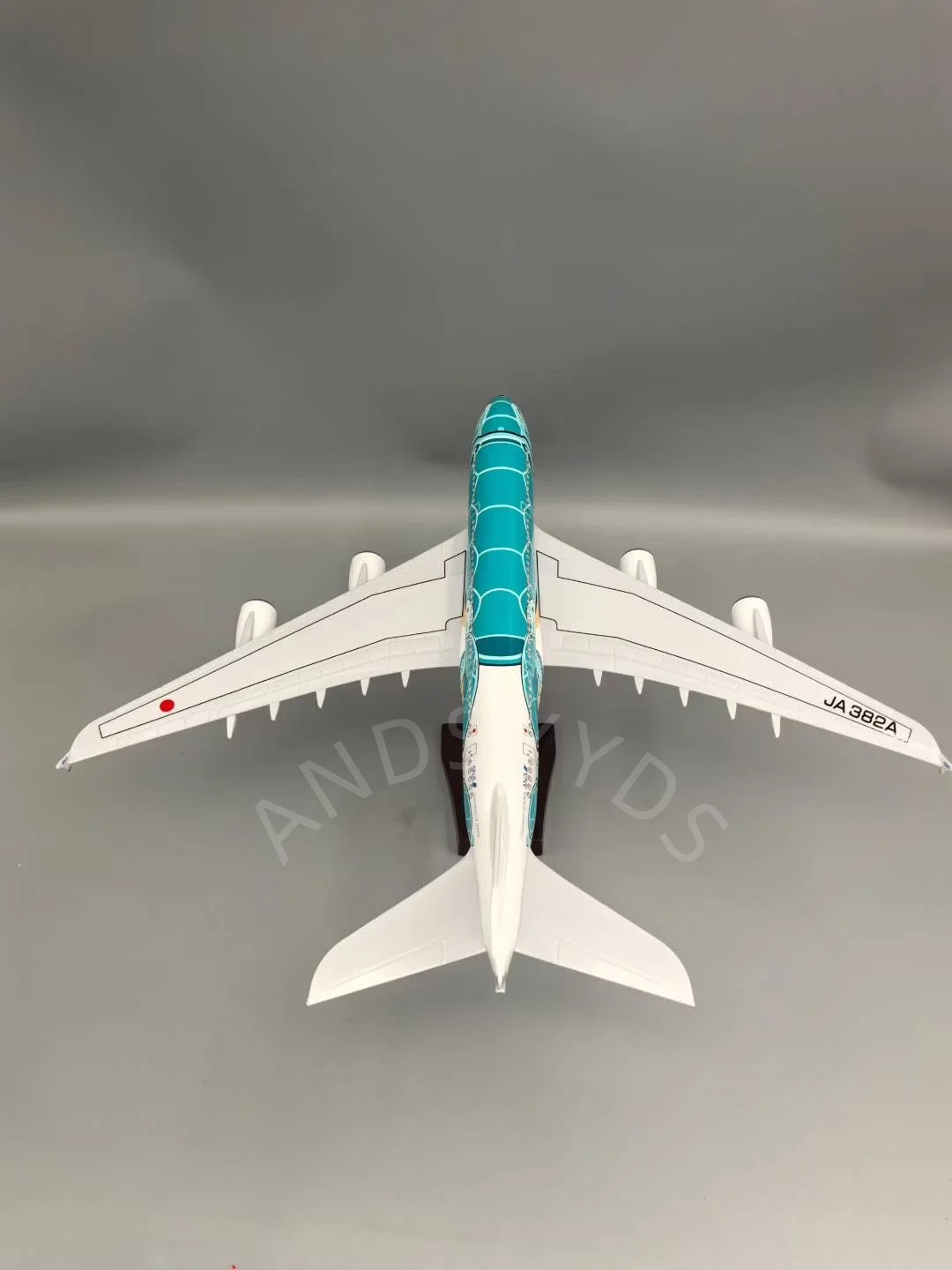 수지 a380 만화 스타일 거북이 비행기 모델 47cm Airbus A380 랜딩 기어 휠 및 조명 비행기 어린이 장난감 성인 컬렉션