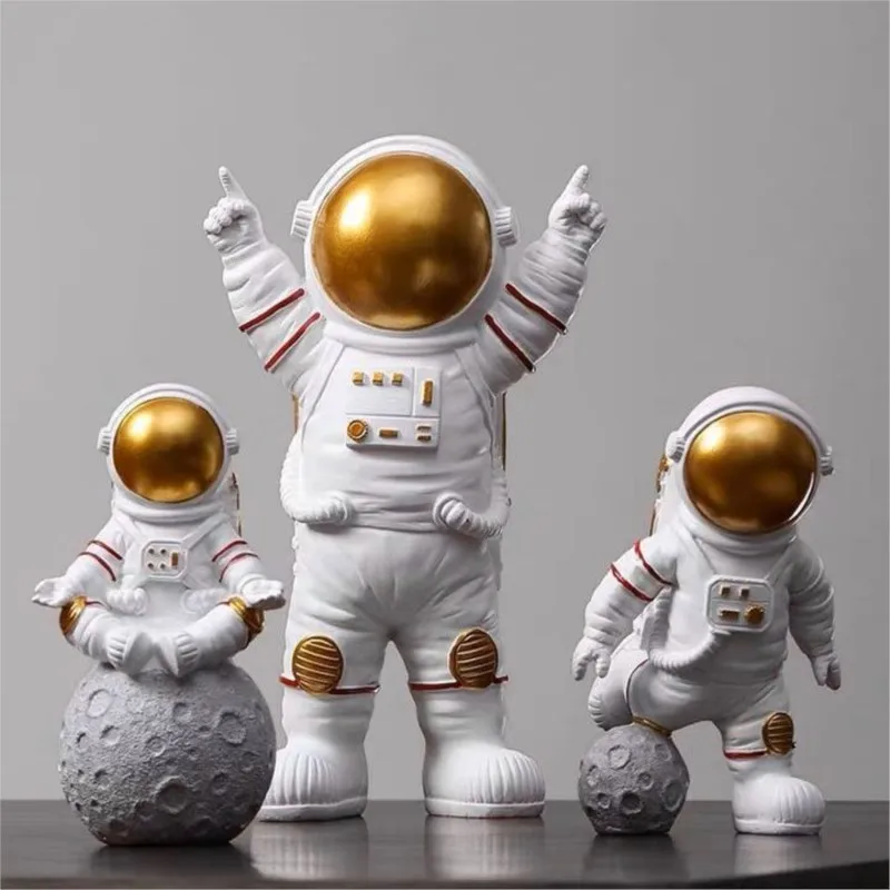 Astronaut Figurines Christmas Resin Spaceman Moon Sculpture Decorative Cosmonaut Statues Miniatures Gift for Kids Toy Home Decor