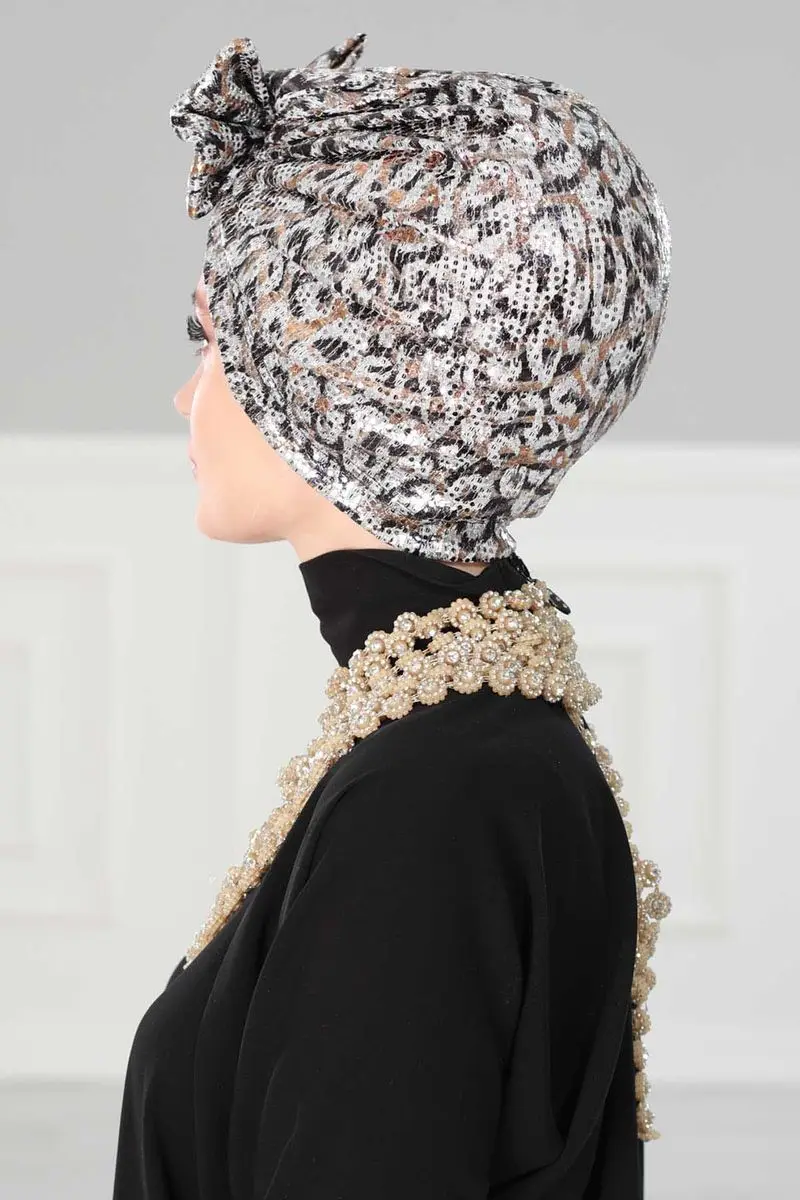 Motyl czesany kość szary