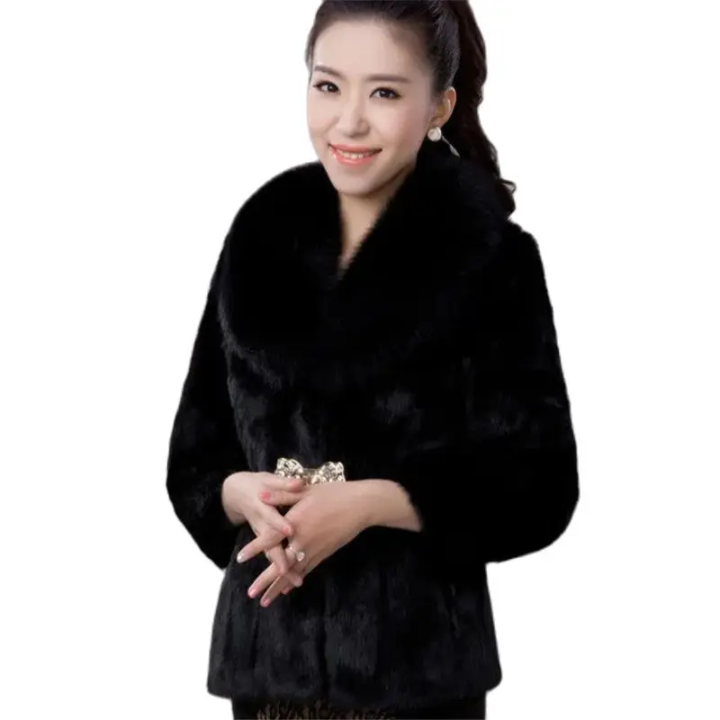 Autunno inverno corto cappotto di pelliccia sintetica donna 2024 nuova moda allentata Faux Fox Mao collare giacca colore puro scollo a v capispalla femminile