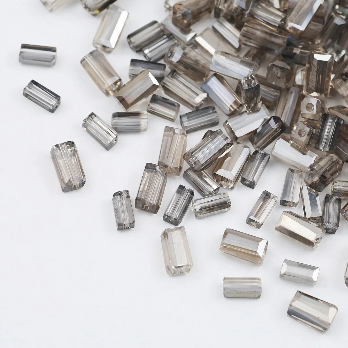 Rechteckige österreichische Kristallglas transparente graue lose Distanzperlen 2x4/3x6/4x8mm für Schmuckherstellung DIY Armbänder Halsketten