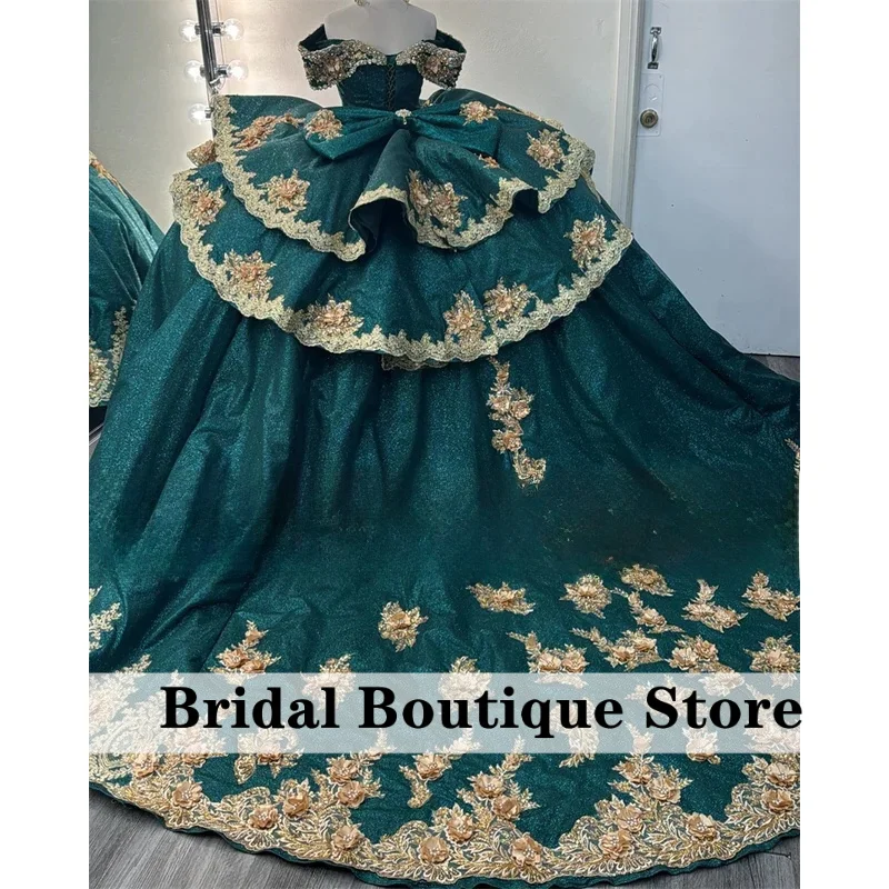 Customized Emerald Green Crystals Bow Quinceanera Dress 2025 Gold Lace Applique Ruffles Sweet 16 Dress Vestido De 15 Anos