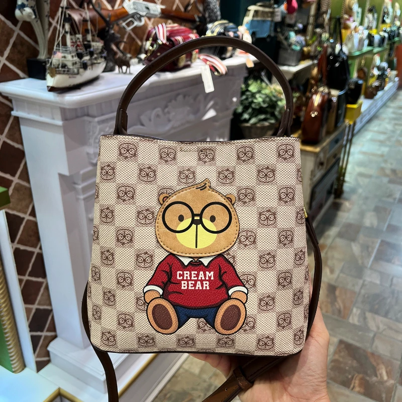 CREAM BEAR 2024 Summer Single Shoulder Crossbody Bags for Women Fashion Leather Handbag Cartoon Cute Large Capacity Bucket Bag