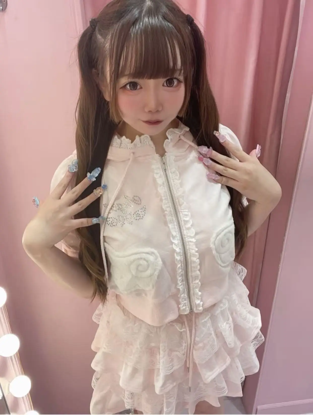 

Толстовка с короткими рукавами и кружевной отделкой в японском милом стиле, кардиган и короткая юбка с эластичной резинкой на талии, комплект из двух предметов