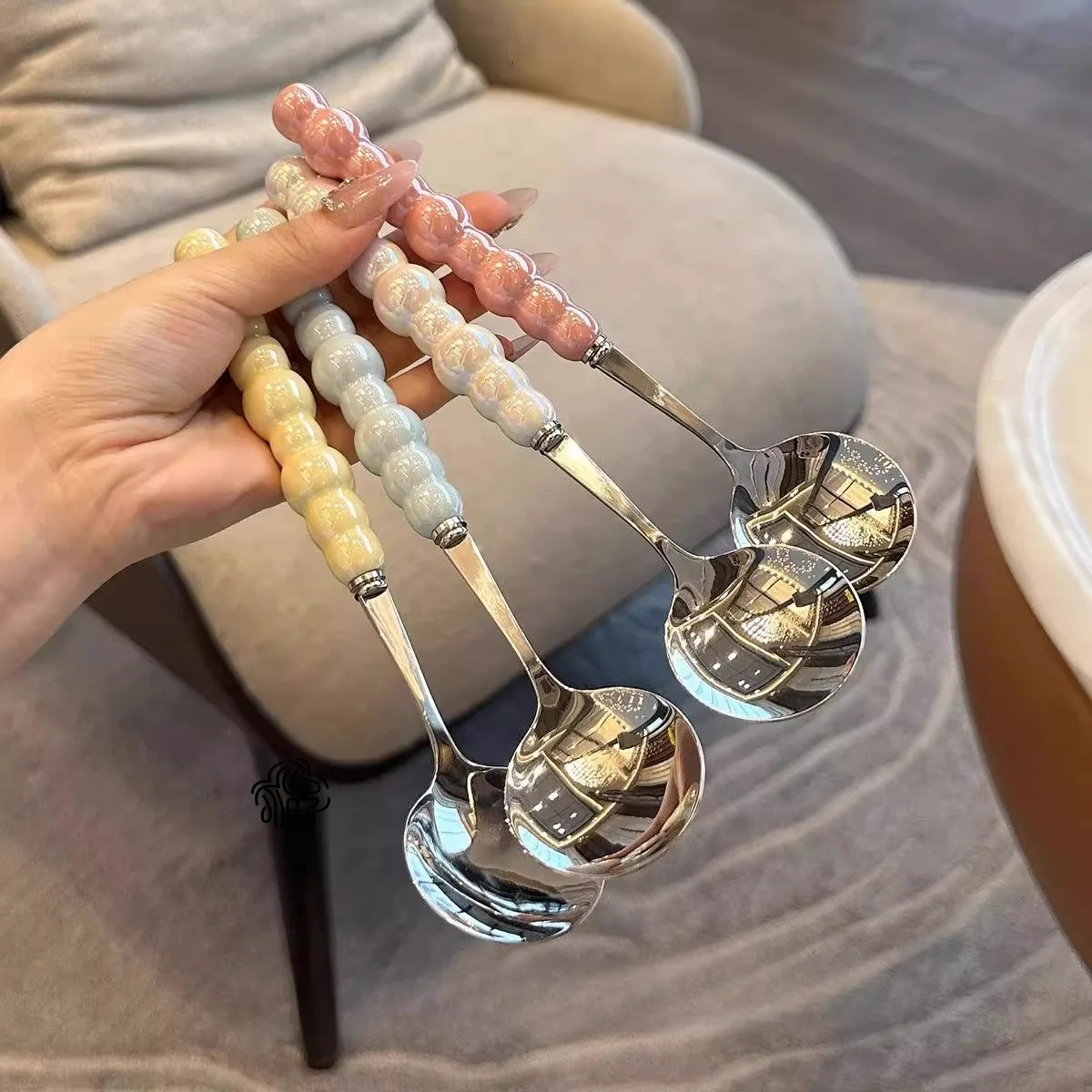 

Four-Color Pearl Stainless Steel Spoon High-Grade Long Handle Imitation Ceramic Western Soup Spoon