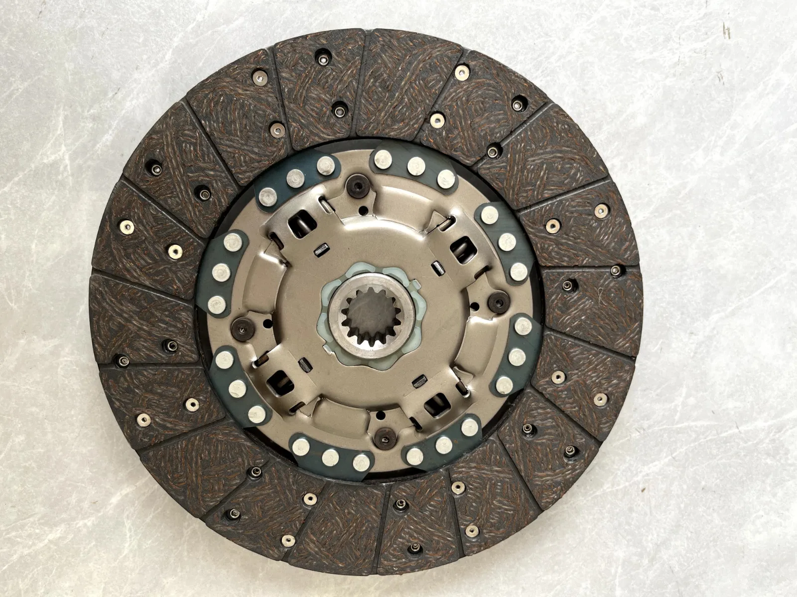 

FIT FOR HINO 300 DUTRO TRUCK CLUTCH DISC 300mm*14t*32mm