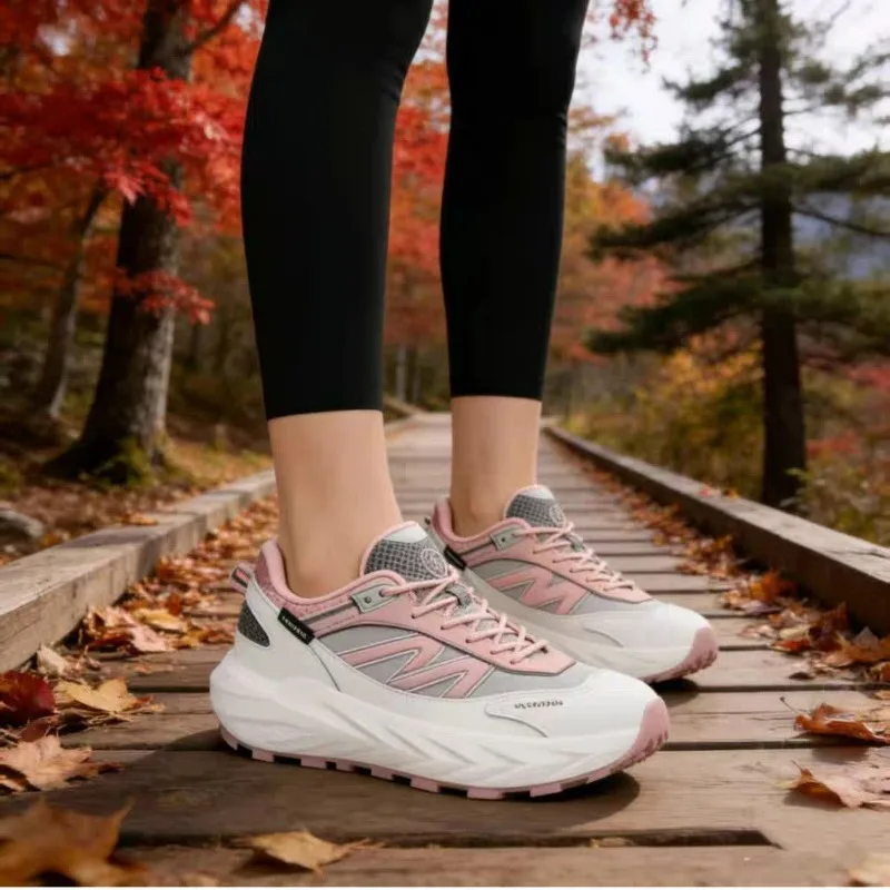 2026 Cool Running Shoes For Men Women Designer Walking Jogging Shoe Unisex Outdoor Sports Shoes Couples Training Shoe