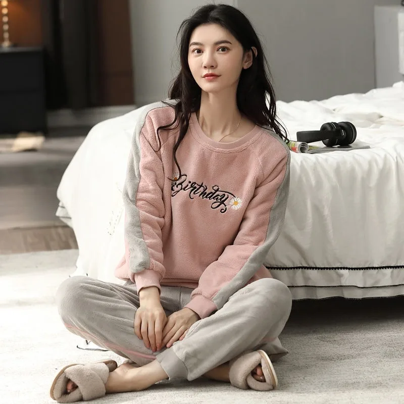 2024 New Coral Velvet Pajama Women Autumn Winter Thickened Plush Sleepwear Student Winter Flannel Warm Round Collar Homewear Set