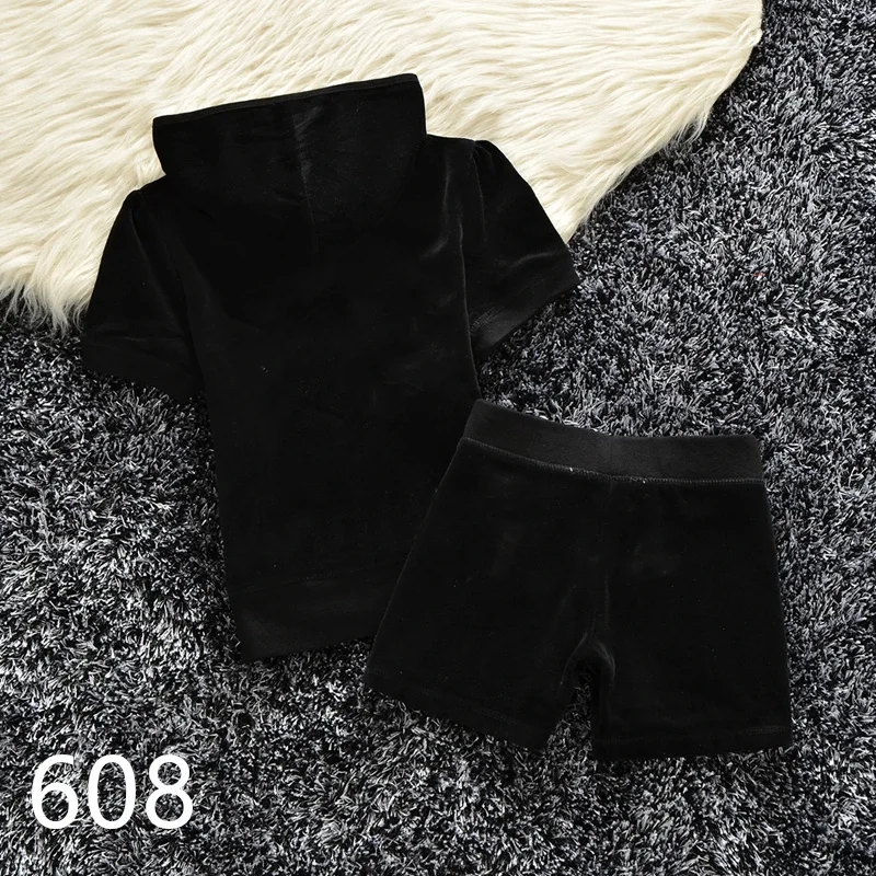 Variant: black