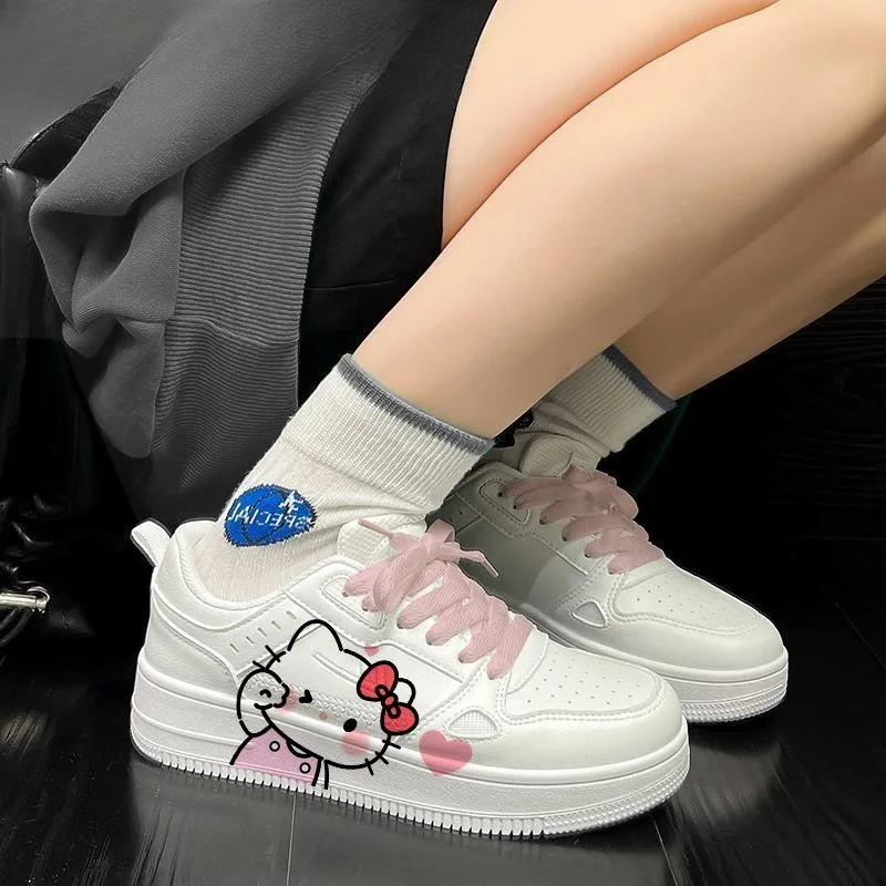 Pochacco مرحبا كيتي الكرتون زوجين أحذية رياضية للرجال والنساء الربيع والصيف أحذية رياضية كاجوال جديدة هدية عيد ميلاد بالجملة