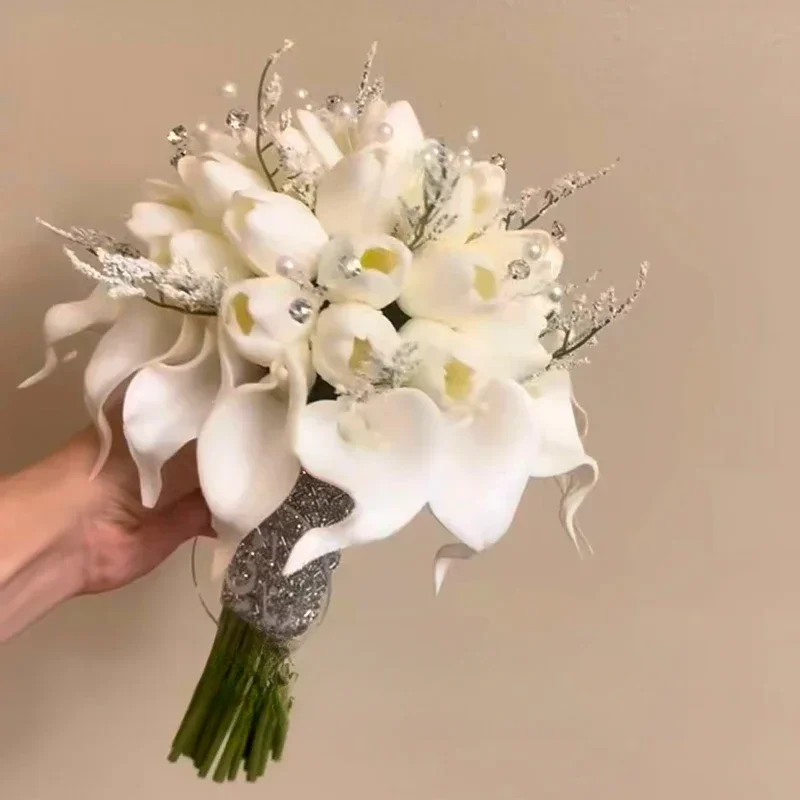 A  Realistic bouquet bride wedding simulation flower high-end tulip calla lily wedding photo certificate photo bouquet