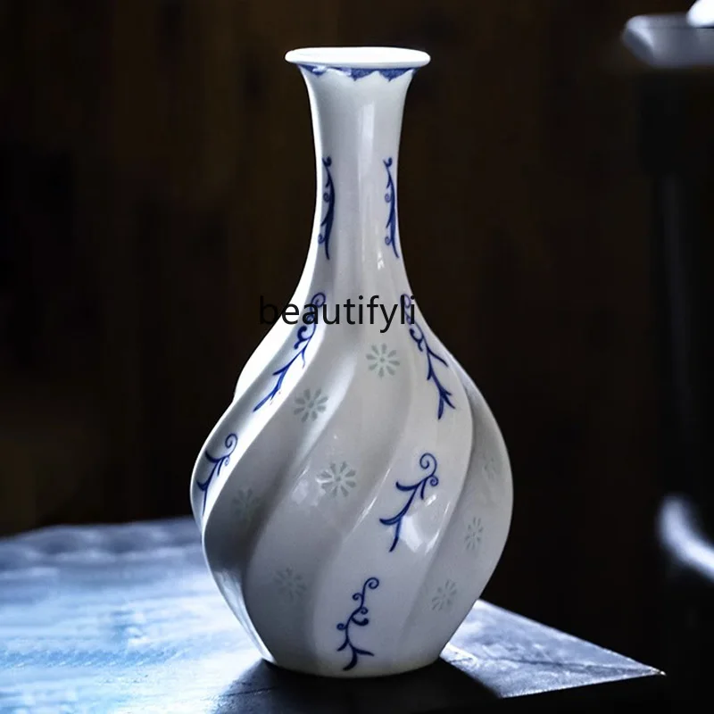 Ceramic Bedroom Entrance Decoration TV Desktop Decoration New Chinese Style Blue and White Vase