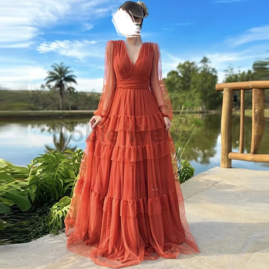 Elegantes, gestuftes Tüll-Abendkleid mit V-Ausschnitt für Damen, lange formelle Anlässe, individuell anpassbar