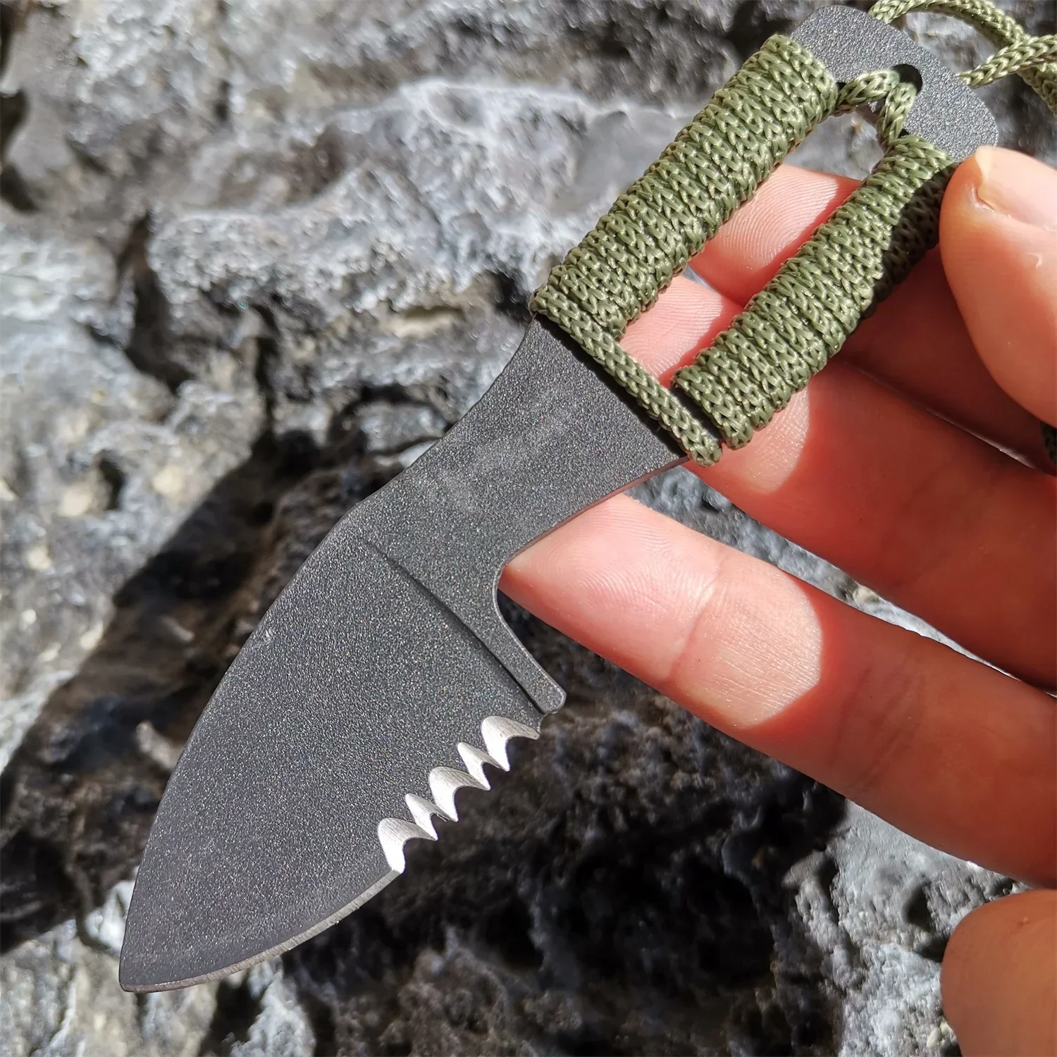 Outdoor multi-function knife EDC knife multi-purpose-knife self-defense military tactical knife cutting-knife