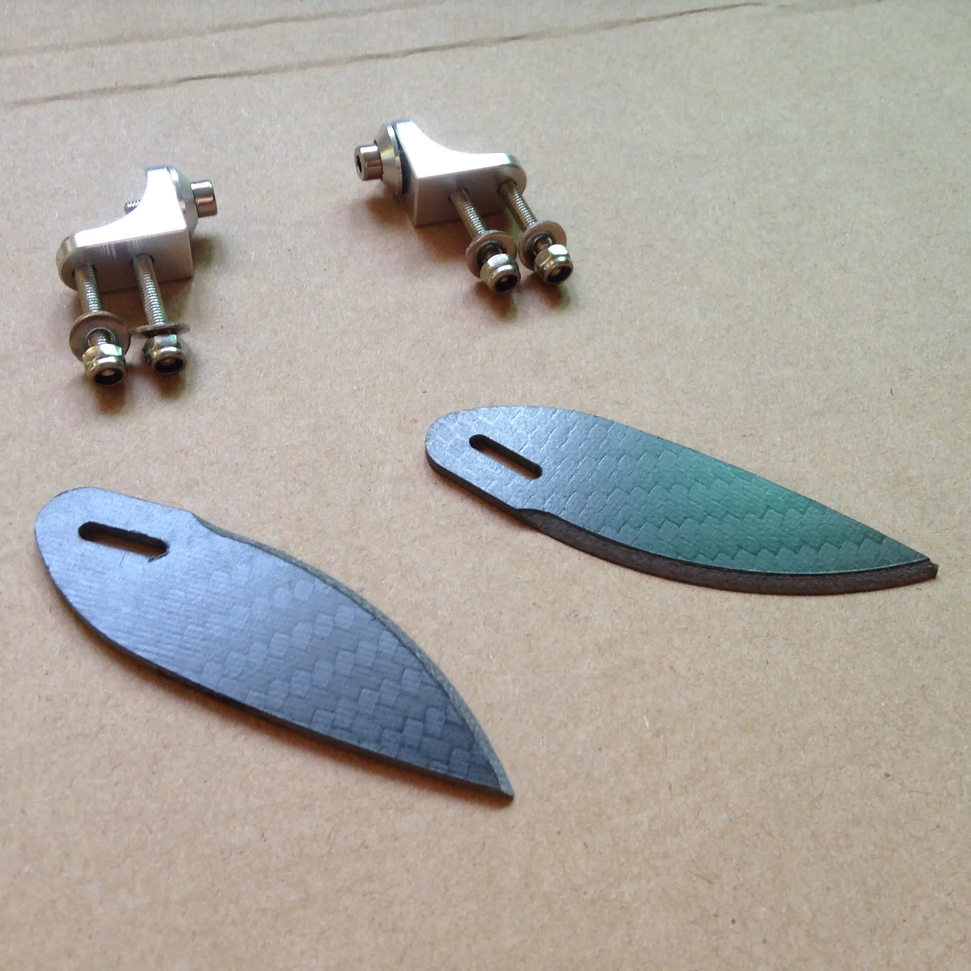24*65mm Carbon Fiber Trim Tab, Professional Water Blade for Nitro RC Boat, Fits 65cm O Monohull Turning Fin