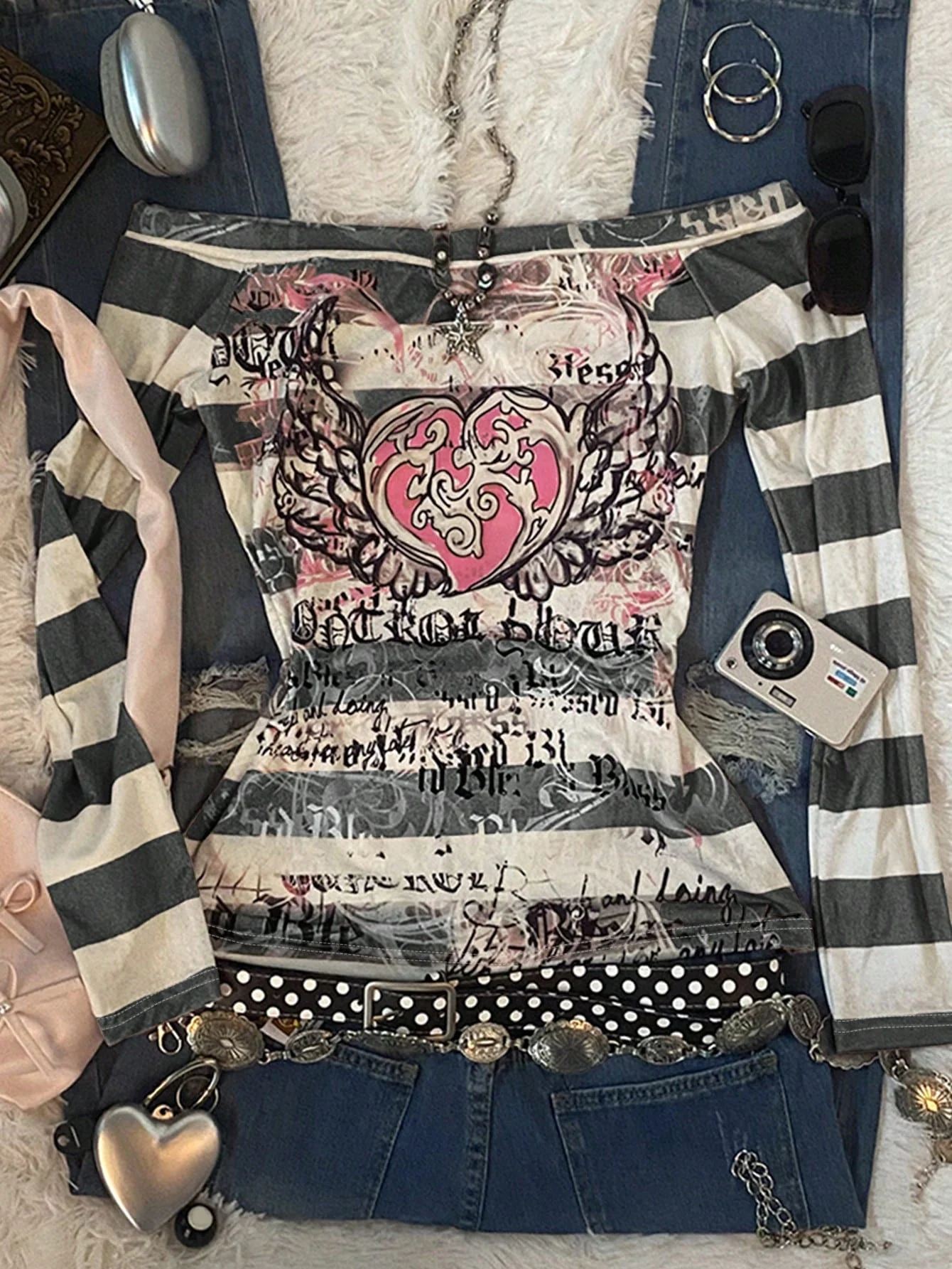 Women's Y2K Sweet 2000S Pink Angel Heart Print,  Striped One-Shoulder Long-Sleeved T-Shirt, Suitable For Back-To-School Season,