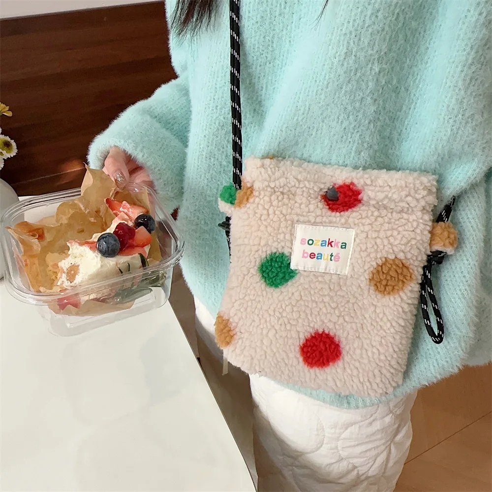 Neue Plüsch-Punkt-Umhängetaschen für Damen, niedliche rosa Umhängetasche, Handtasche, Geldbörsen, tragbare Handytasche – Detail 8