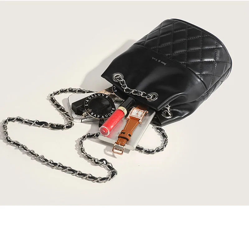 New Style Chain Bags For Womens Solid Silver Black Shoulder Bag Lady Street Party Crossbody Bucket Diamond Lattice Good Leather