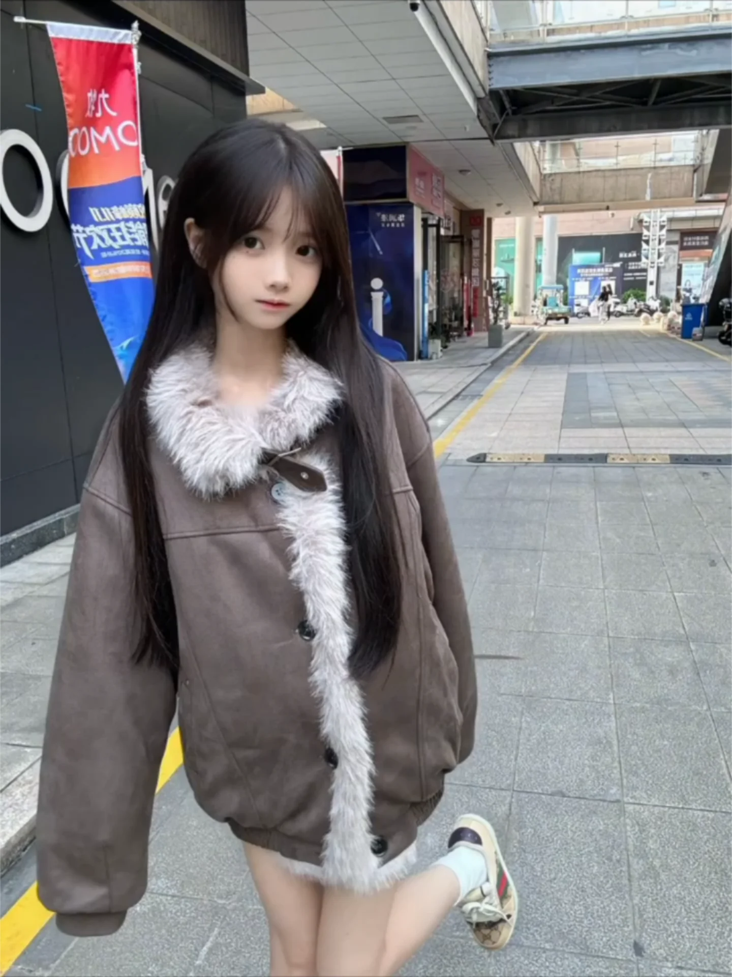 

Men's Winter Thiened Suede down Cotton Jaet Warm Quilted Coat with Fur Collar Casual Cleanfit Sle Long Sve Button Cl...