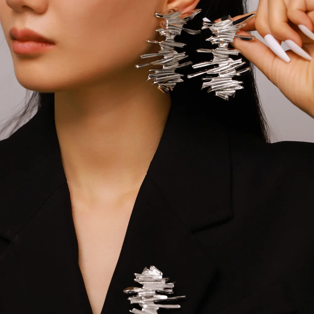 Exaggerated Abstract Irregular Metal Line Layered Dangle Stud Earrings Brooch Set for Women Party Statement Jewelry Sets Gifts