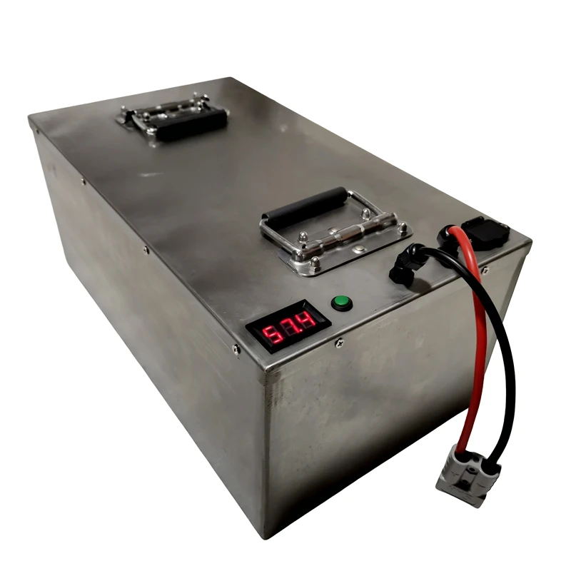 Batterie Li ion 72V 100Ah avec BMS puissant, pour voiture électrique à basse vitesse, avec chargeur 87.6V 10A