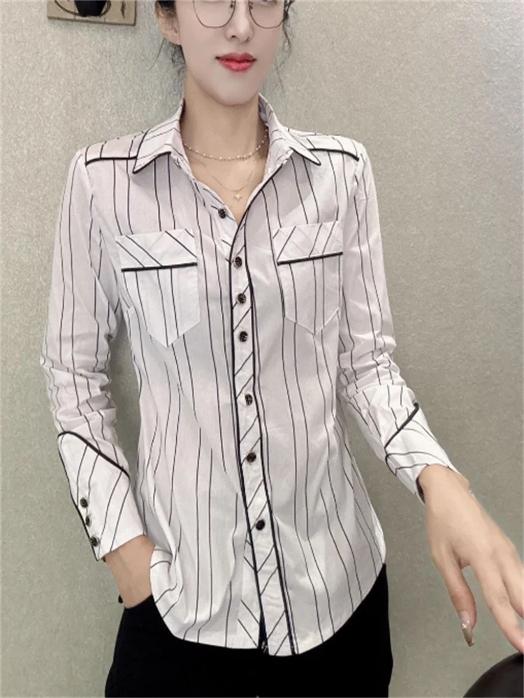Slanke gestreepte shirts Damesblouse Casual shirt met lange mouwen en omgeslagen kraag Chique knop Vrouwelijke zakelijke kleding Koreaanse tops