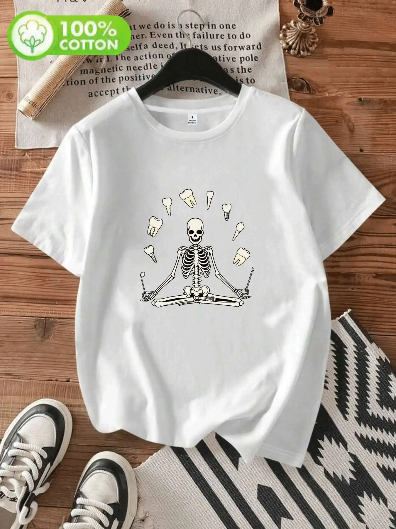 【WEN33891】 T-shirt in cotone da donna girocollo con motivo cartoon T-shirt in cotone con stampa a maniche corte e mezza manica