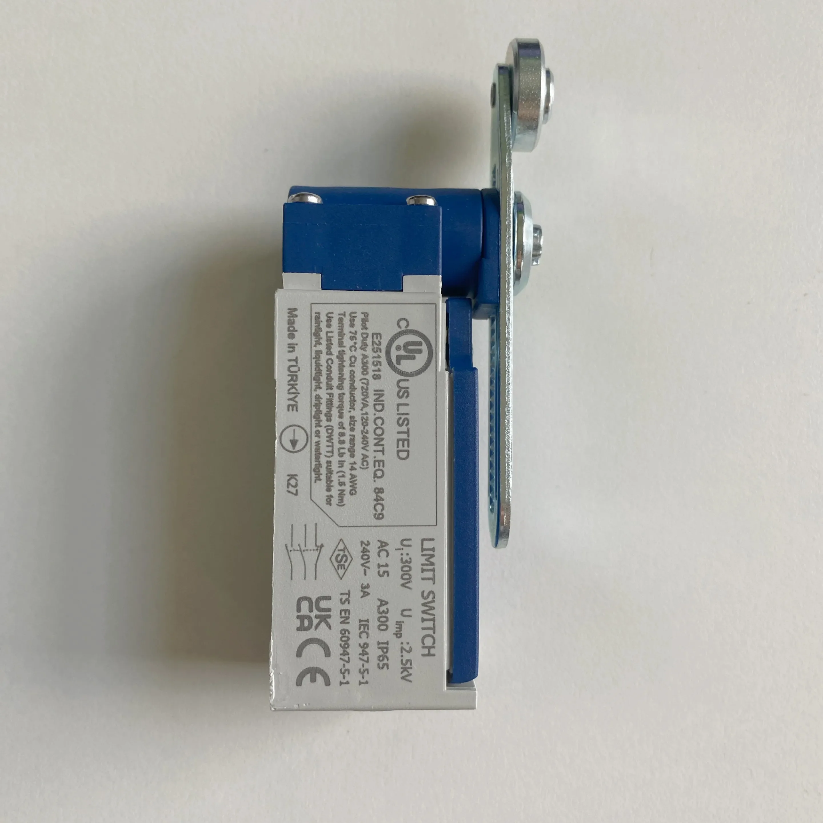 New original EMAS  L5K27MEM122 switch model