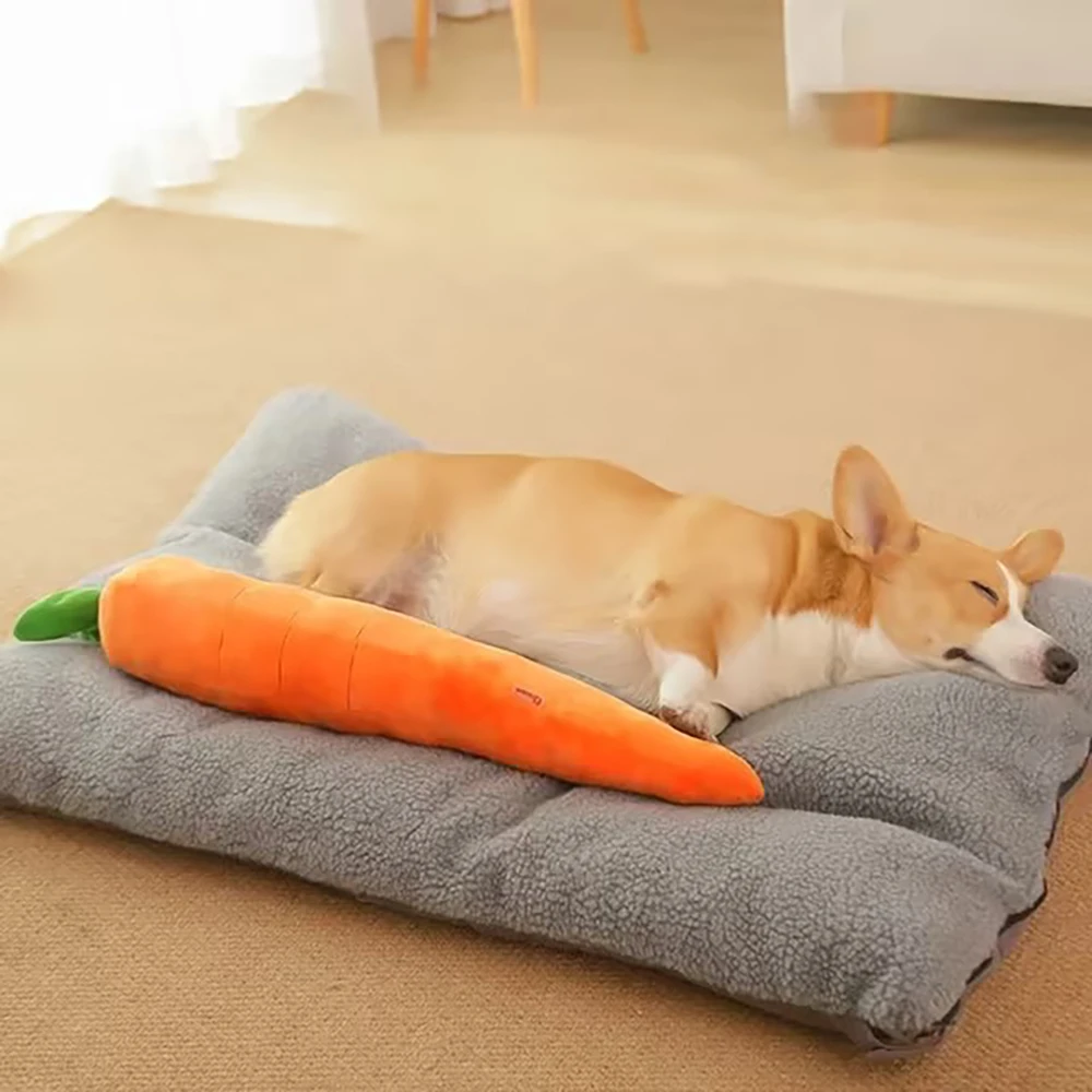 Madden Dog Toy Pet Carrot Plush Toy Vegetable Chew Toy for Small Medium Large Dogs Pet Sound Playing Toy Dog Accessories