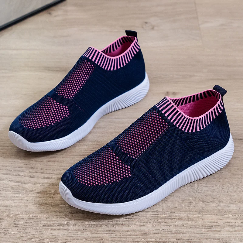 Fashion Plus Size Women\'s Shoes 2022 Summer New Elastic Fabric Comfortable Sports and Leisure Flying Knitted Socks Shoes